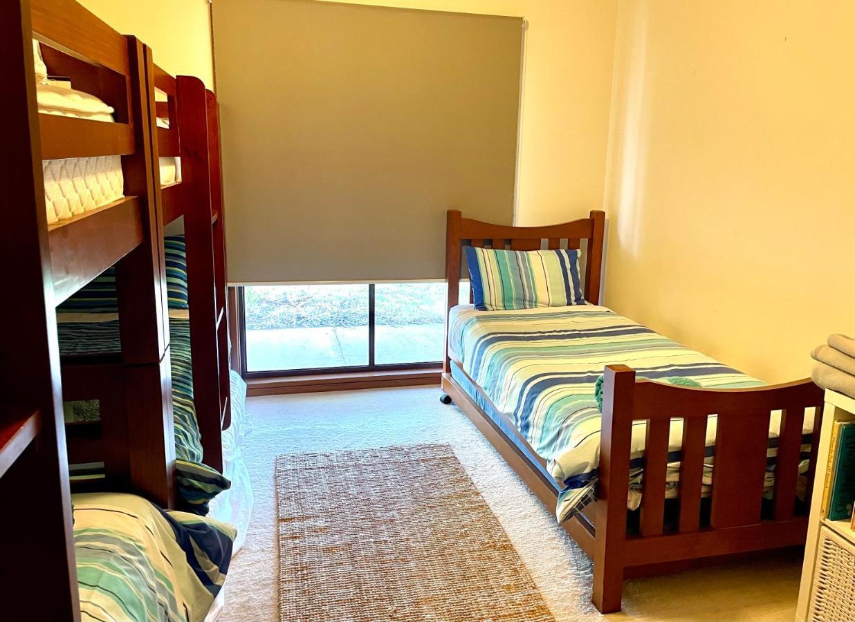 Fareview Beach House Emu Bay Bagian luar foto