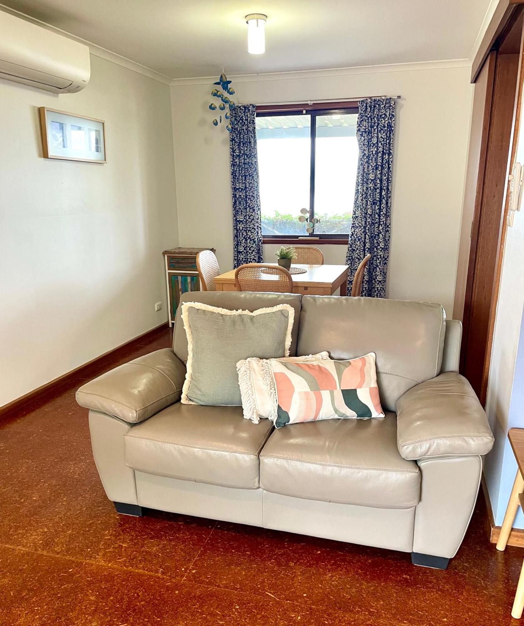 Fareview Beach House Emu Bay Bagian luar foto